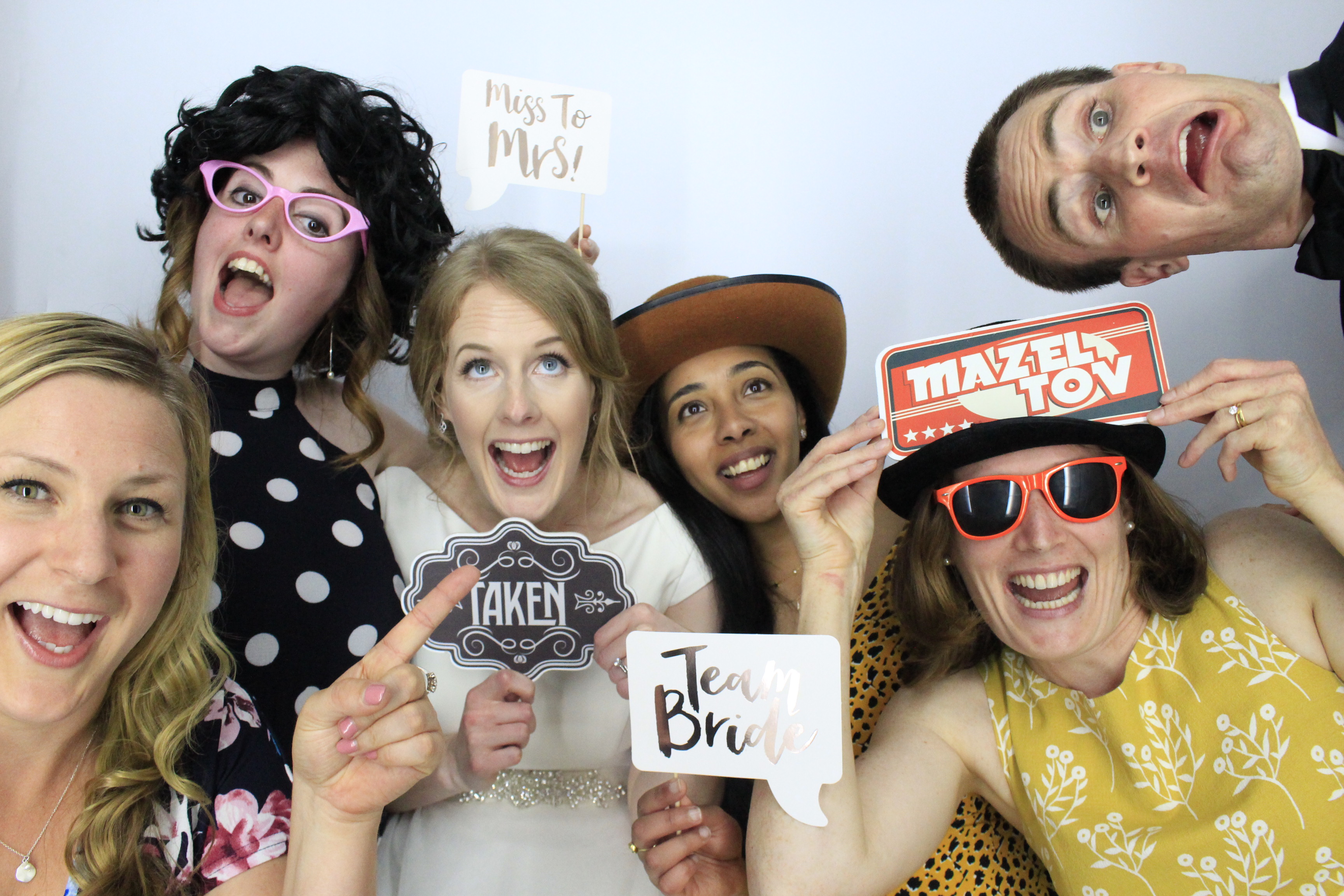 Andy and Emma's Wedding | View more photos from the event at gallery.myphotoboothexperience.co.uk/u/MyPhotoBoothExperienceLtd/Andy-and-Emmas-Wedding